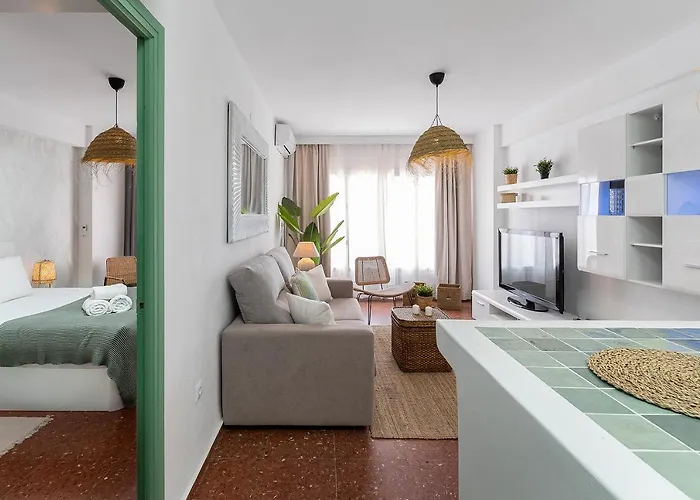 Monko Boho Chic 토레몰리노스